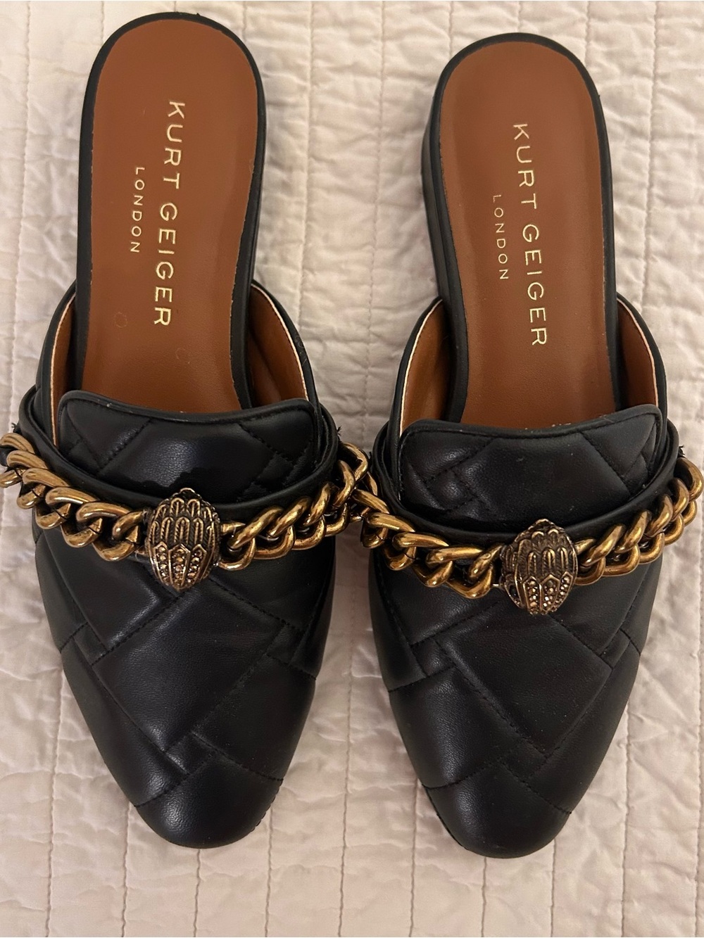 Kurt Geiger Black Quilted Leather Mules with Gold Chain - Picture 3 of 7